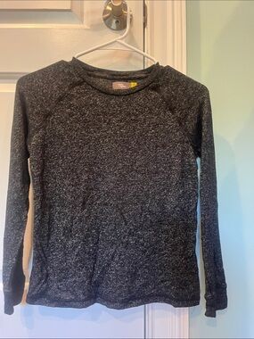 Rumi + Ryder Heathered Black Long Sleeve Crewneck Top